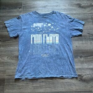 Pink Floyd graphic tee
